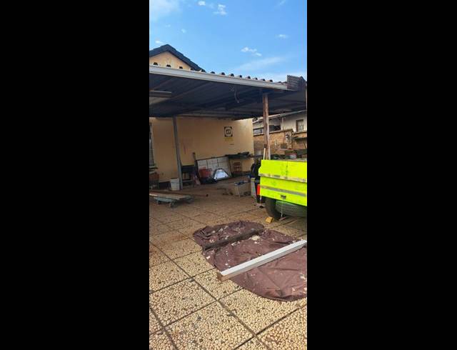 3 BEDROOM HOUSE FOR SALE IN ENNERDALE EXT 5